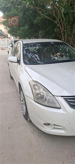 نيسان ألتيما